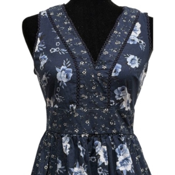 🌸 Kate Spade New York Floral Sleeveless Dress – Size 4 - Picture 3 of 6